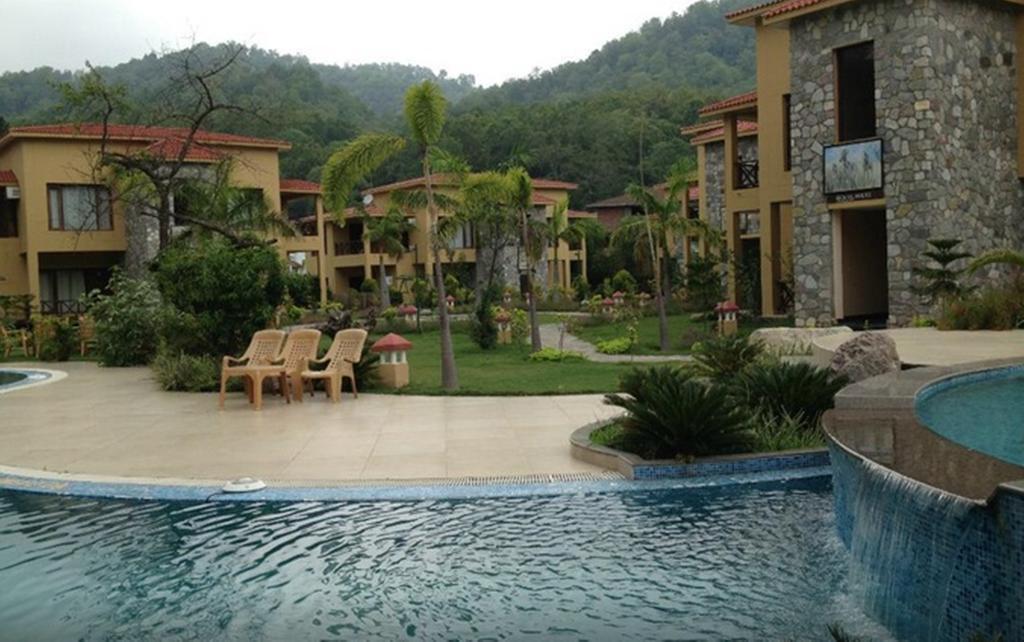 Dewdrop Mango Bloom Resort Jim Corbett National Park Bilik gambar